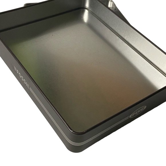 Vintage Fossil Watch Tin Boxes - Picture 4 of 9